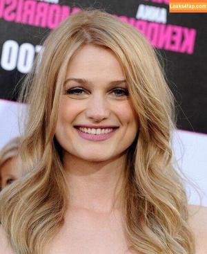 Alison Sudol photo #0007