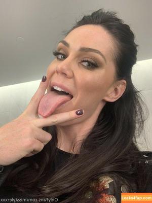 Alison Tyler photo #0021