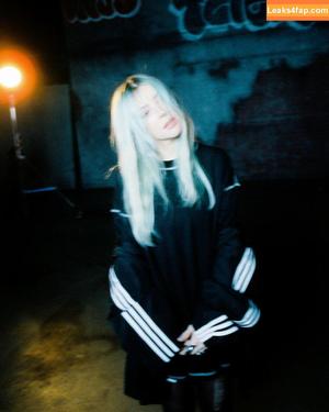 Alison Wonderland photo #0129