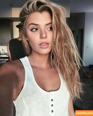Alissa Violet photo #0583