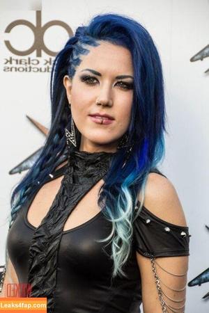 Alissa White-Gluz photo #0013