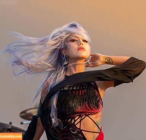 Alissa White-Gluz фото #0069