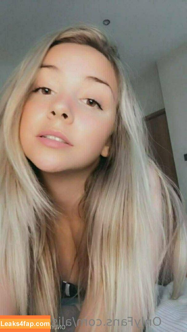 alissaquinn / Alissa / https: / realalyssaquinn leaked photo photo #0614