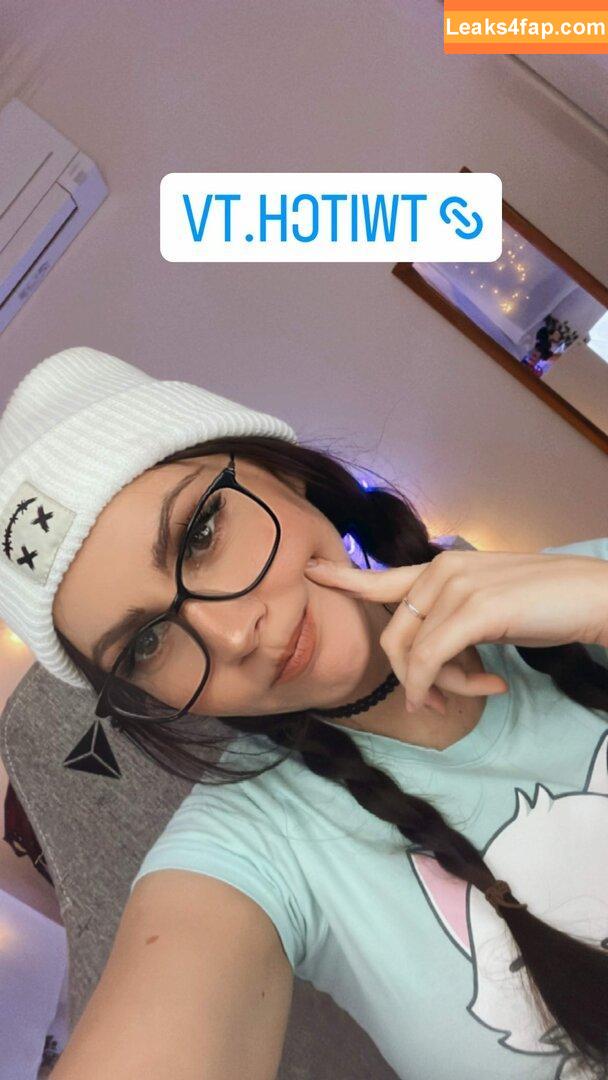 Aliythia / alitaliya__ leaked photo photo #0015