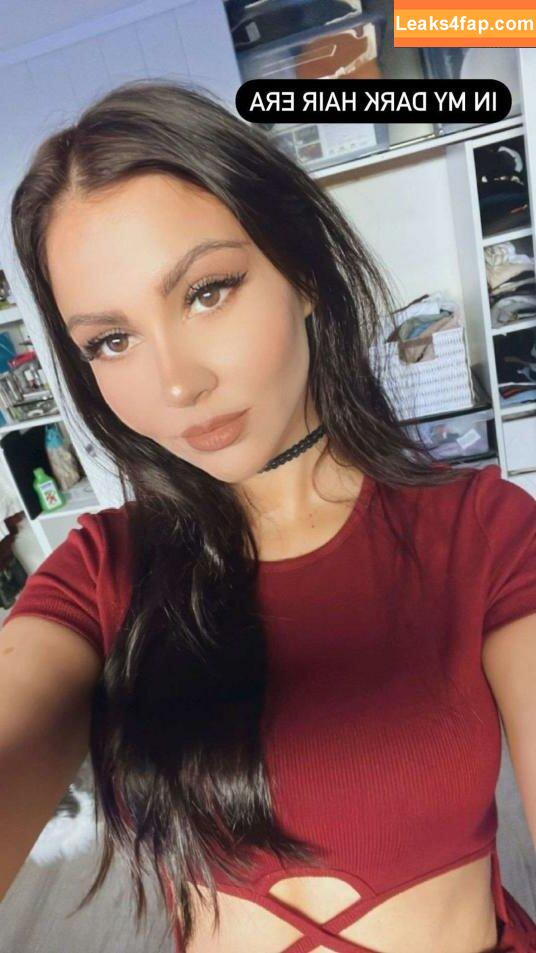 Aliythia / alitaliya__ leaked photo photo #0022