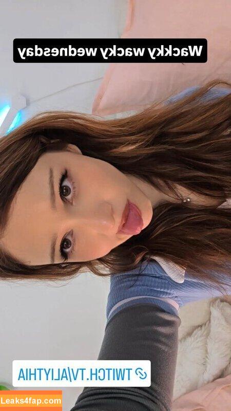 Aliythia / alitaliya__ leaked photo photo #0420