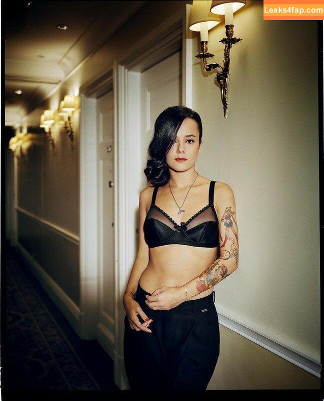 Alizee / alizeeofficiel / alizeesanzeth leaked photo photo #0048