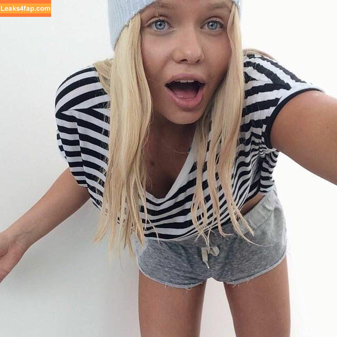 Alli Simpson / allisimpson leaked photo photo #0009