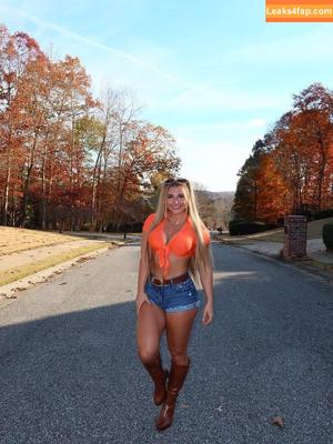 Allie Brink photo #0024