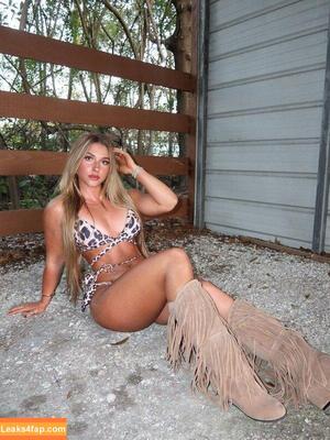 Allie Brink photo #0058