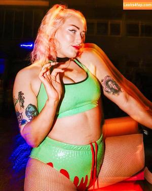 Allie Katch photo #0019