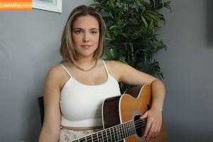 Allie Sherlock photo #0005