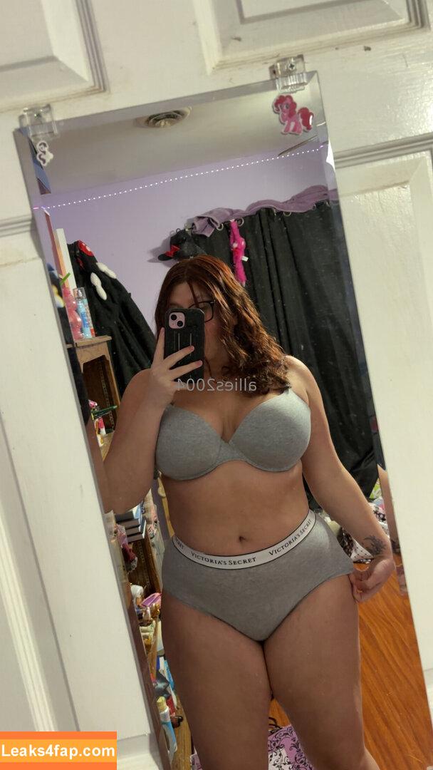allies2004 / Allie / MediumAd8252 / alyssajean2004 / https: leaked photo photo #0085
