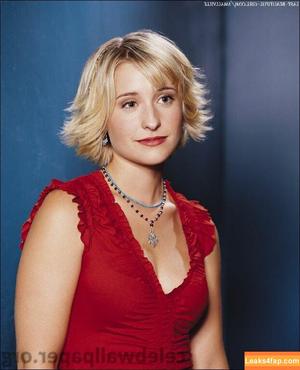 Allison Mack photo #0018