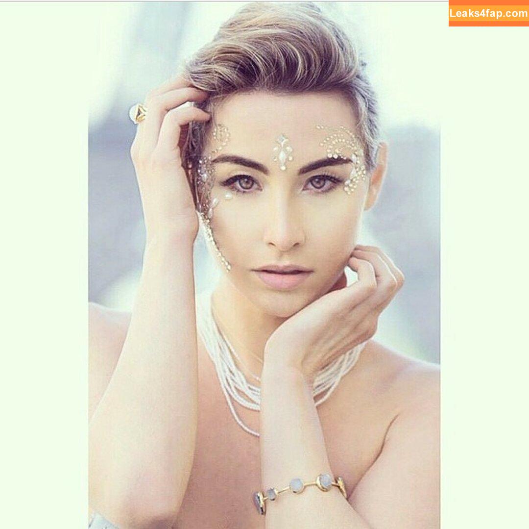 Allison Scagliotti / https: / wittyhandle leaked photo photo #0074