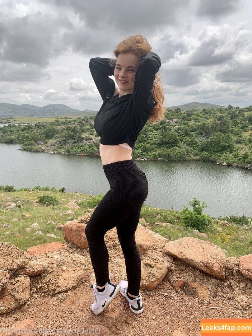 allisonivory97 / happilyever_allison leaked photo photo #0001