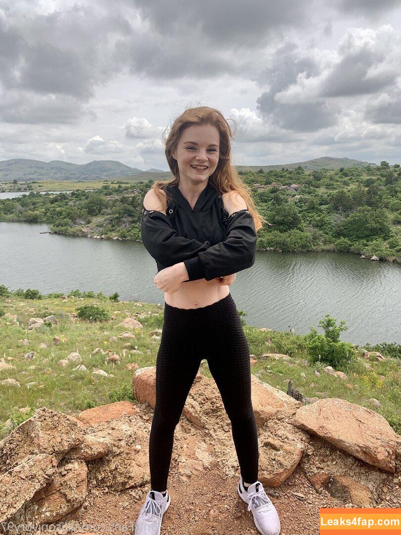 allisonivory97 / happilyever_allison leaked photo photo #0002
