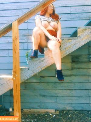 Allisonivyx photo #0133