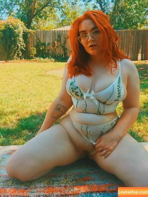 Allisonivyx photo #0360