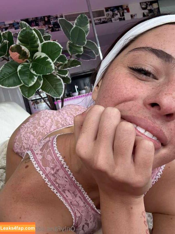 alliyah / biggirlwithglasses / himynameisalliyah / user leaked photo photo #0376