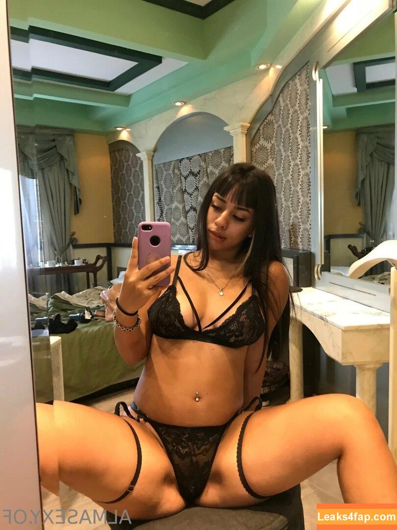 almasexy /  leaked photo photo #0012