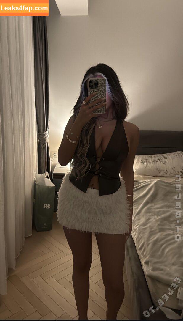Almira Azemi / almira.azz / almirra.az leaked photo photo #0133
