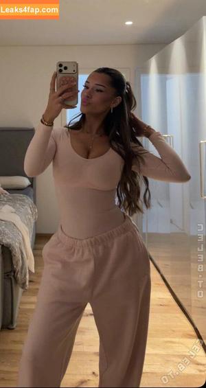 Almira Azemi photo #0109