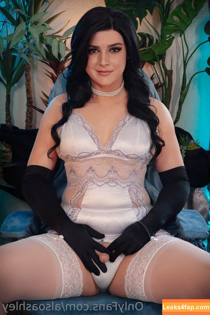 AlsoAshley / AlsoAshleyB / Ashely Barron leaked photo photo #0105