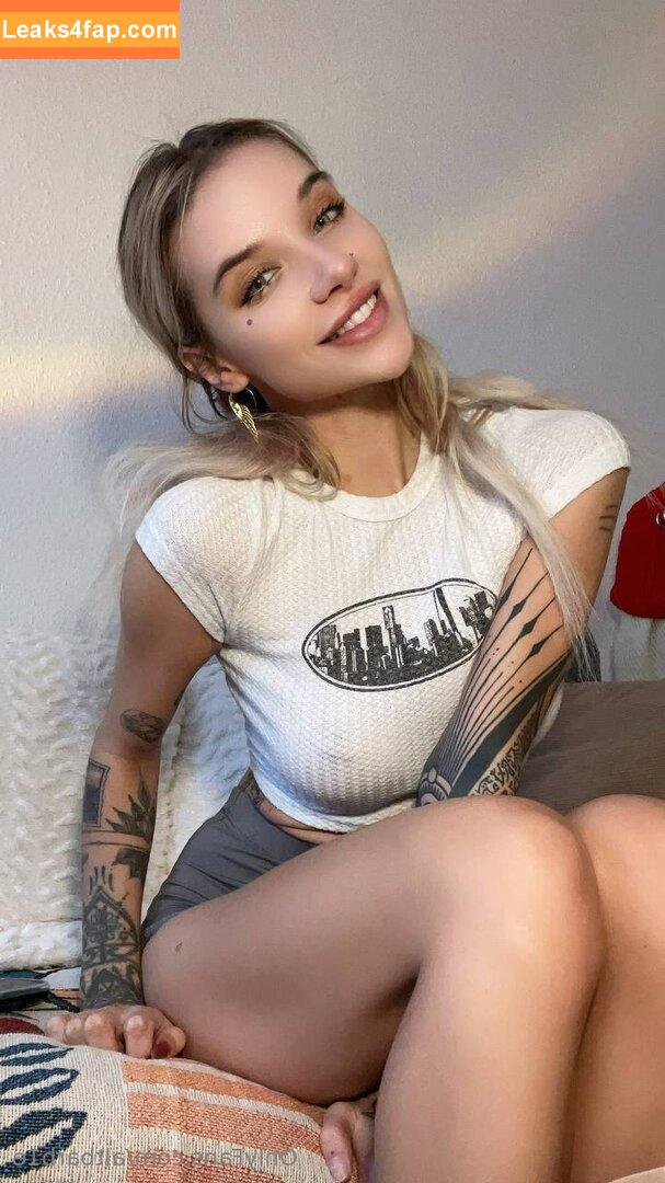 altbarb1e / lindarobertshnkn leaked photo photo #0036
