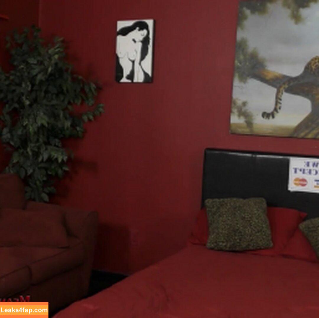 Alura Jenson / alurajenson / alurajenson2011 / alurajensonmania leaked photo photo #0138