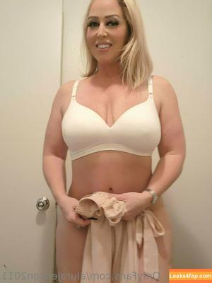 Alura Jenson photo #0058