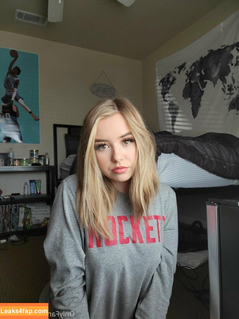 aluraye / AlyssaHulsey leaked photo photo #0160