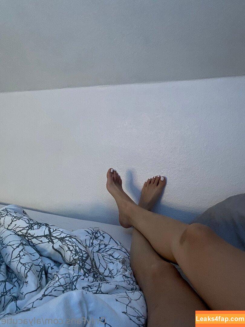 alyacutie / alyaaa.cutie / alyaalya leaked photo photo #0016
