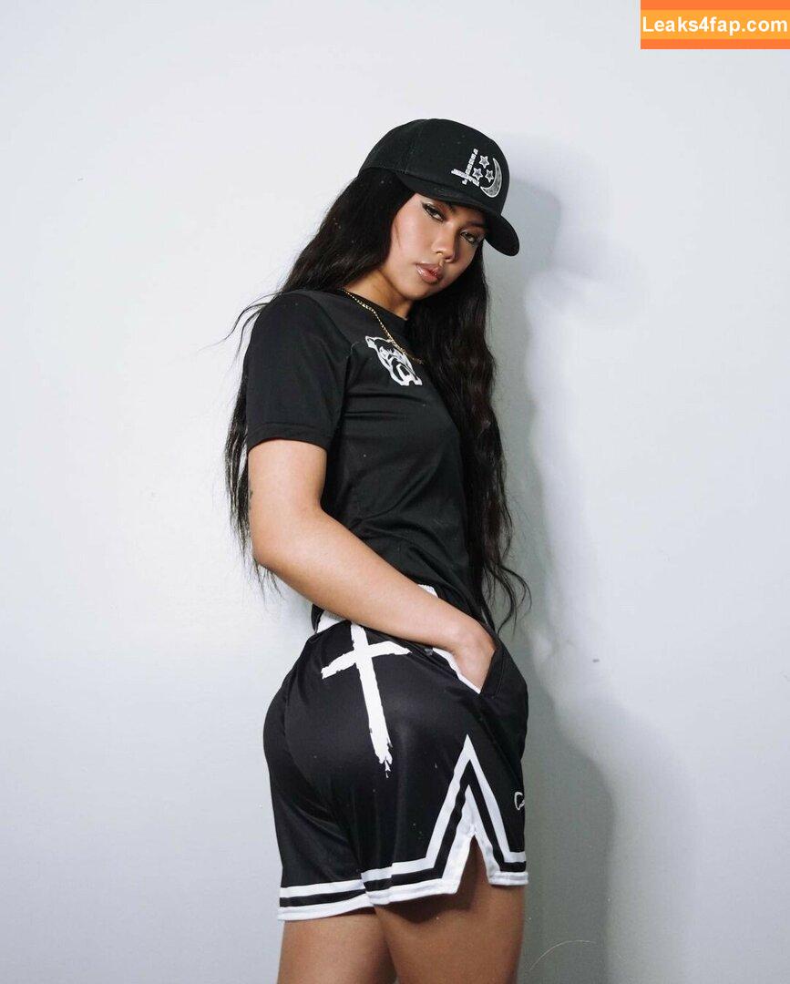 Alyanna Joelle / almost_autumn / alyanna.joelle слитое фото фото #0181