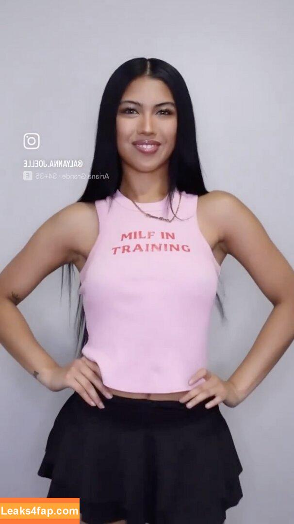 Alyanna Joelle / almost_autumn / alyanna.joelle слитое фото фото #0286