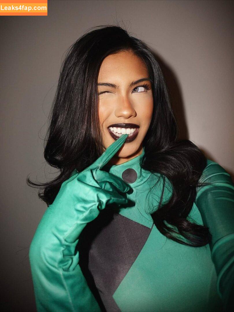 Alyanna Joelle / almost_autumn / alyanna.joelle слитое фото фото #0838