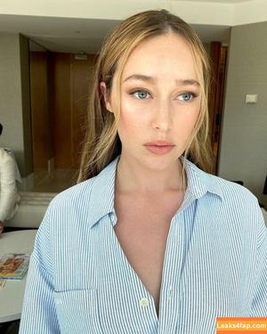 Alycia Debnam Carey photo #0001