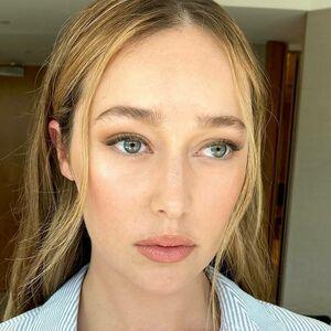 Alycia Debnam Carey photo #0002
