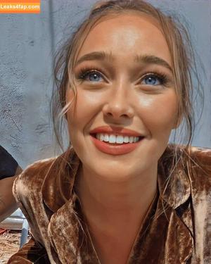 Alycia Debnam Carey photo #0008