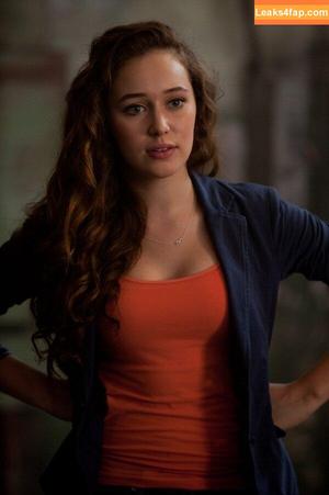 Alycia Debnam Carey photo #0330