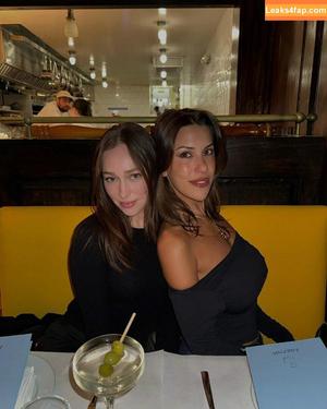 Alycia Debnam Carey photo #0464