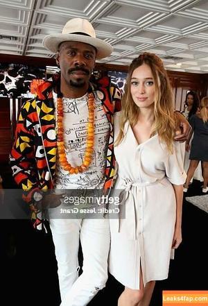 Alycia Debnam Carey photo #0486