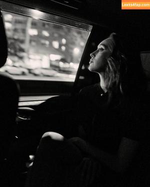 Alycia Debnam Carey photo #0526