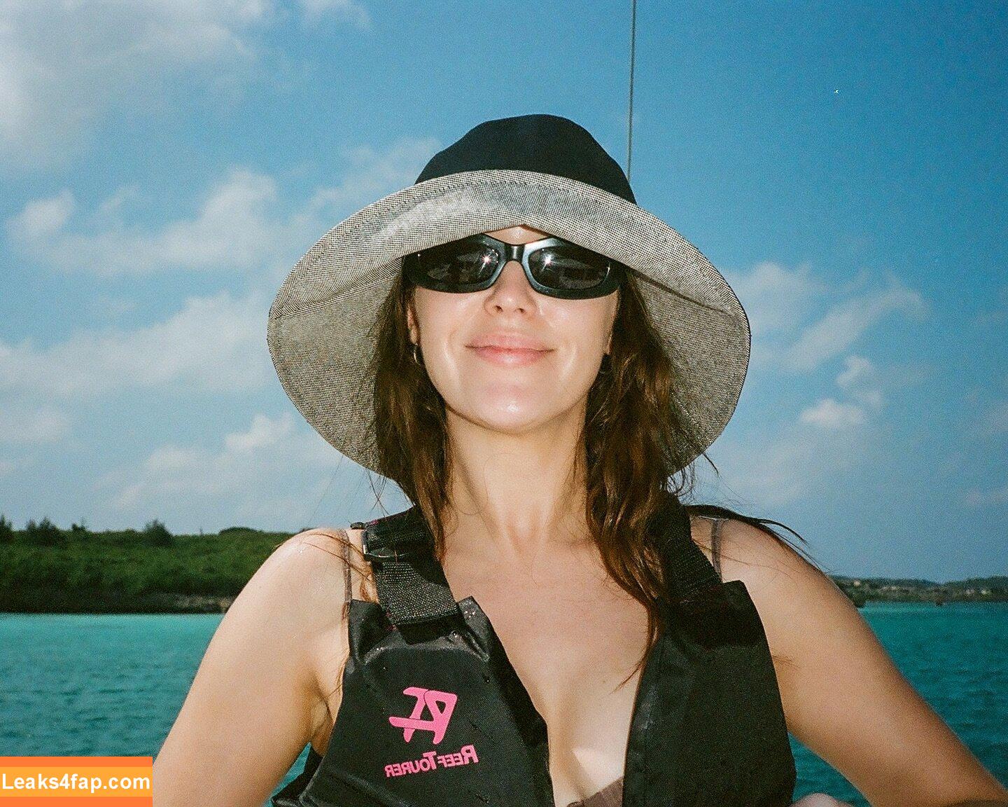 Alycia Debnam Carey / Alycia Debnam-Carey / DebnamCarey / alyciajasmin leaked photo photo #1324