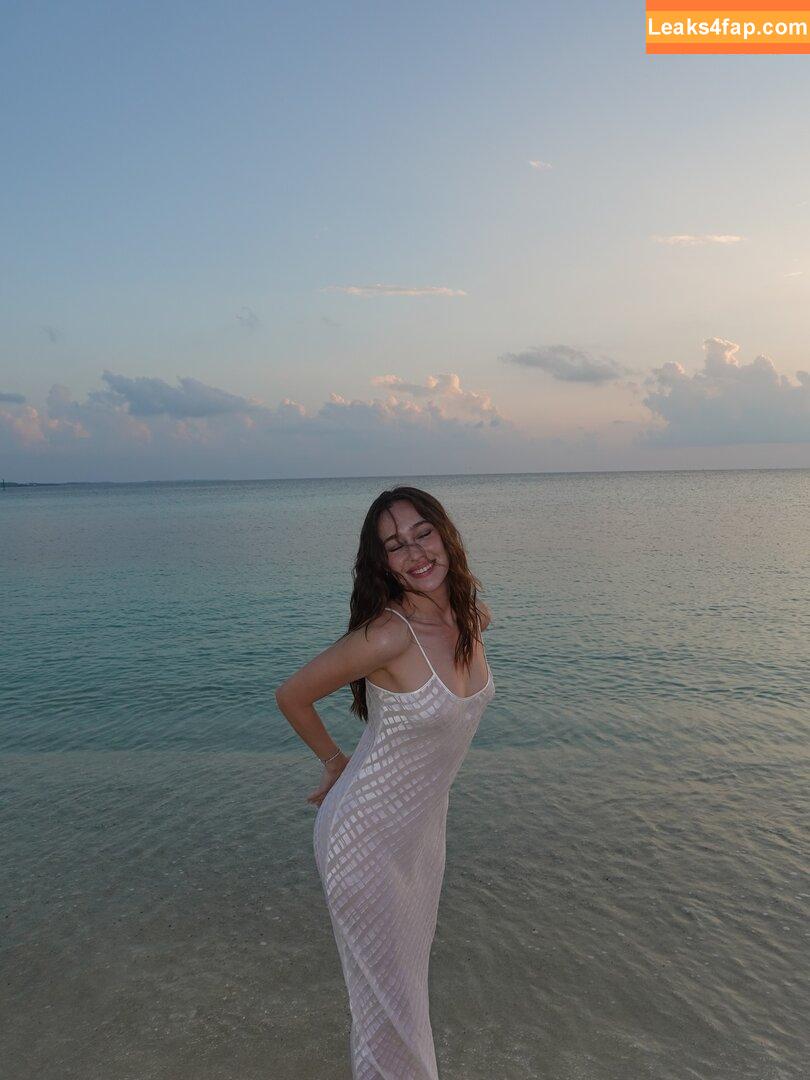 Alycia Debnam Carey / Alycia Debnam-Carey / DebnamCarey / alyciajasmin leaked photo photo #1325