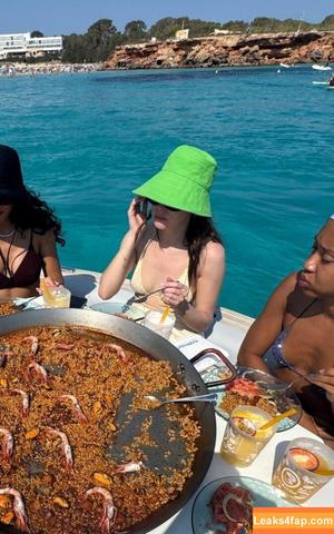 Alycia Debnam Carey photo #1259