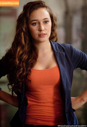 Alycia Debnam Carey photo #1276