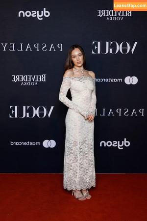 Alycia Debnam Carey photo #1356