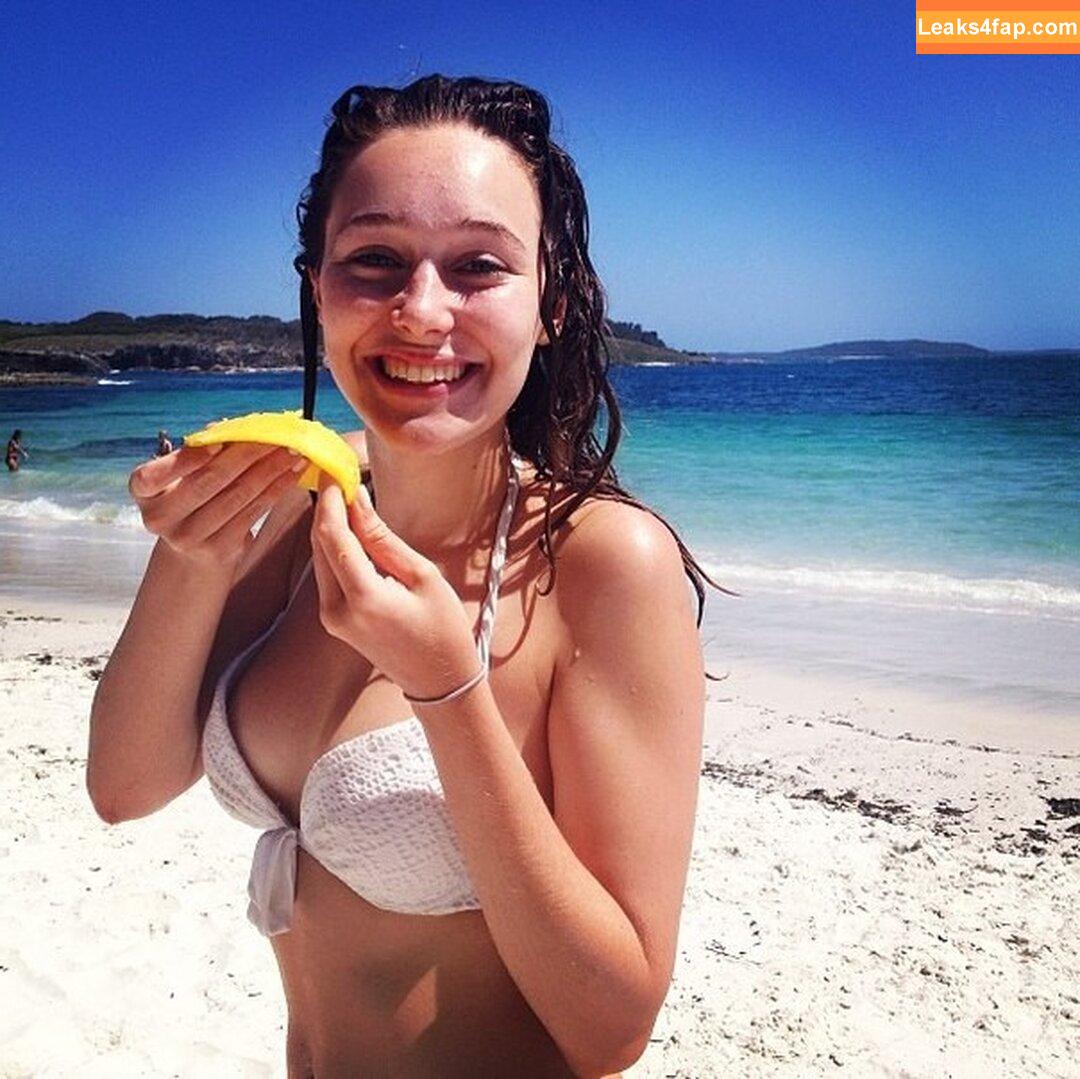 Alycia Debnam /  leaked photo photo #0008