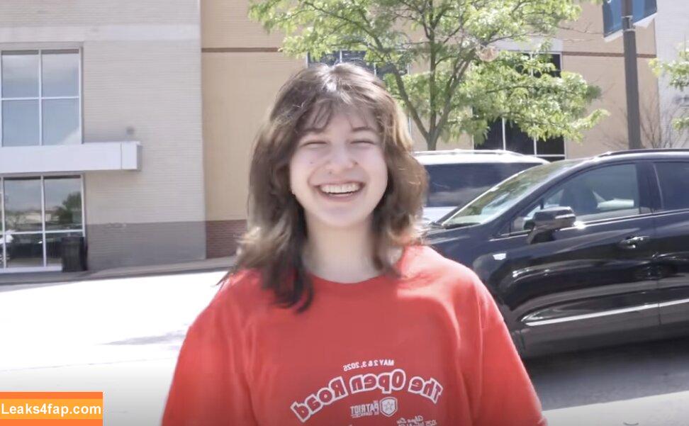 Alysa Liu / AlysaLiu / alysaxliu / https: leaked photo photo #0054